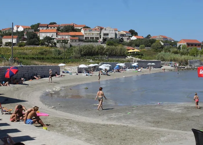 Apartment With Parking Space Lumbarda, Korcula - 156 *