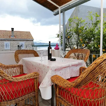 With Parking Space Lumbarda, Korcula - 156 דירה לומבארדה