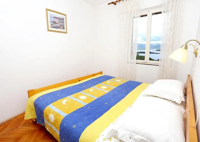 With Parking Space Lumbarda, Korcula - 156 דירה *